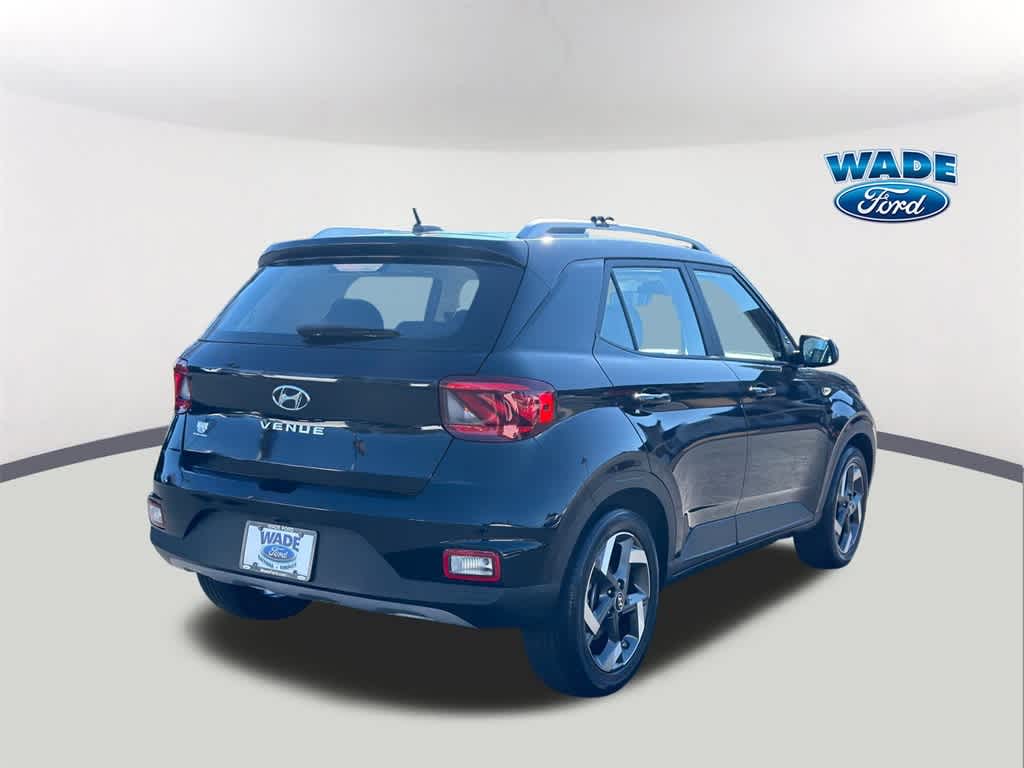 Thumbnail: 2023 Hyundai Venue - 5