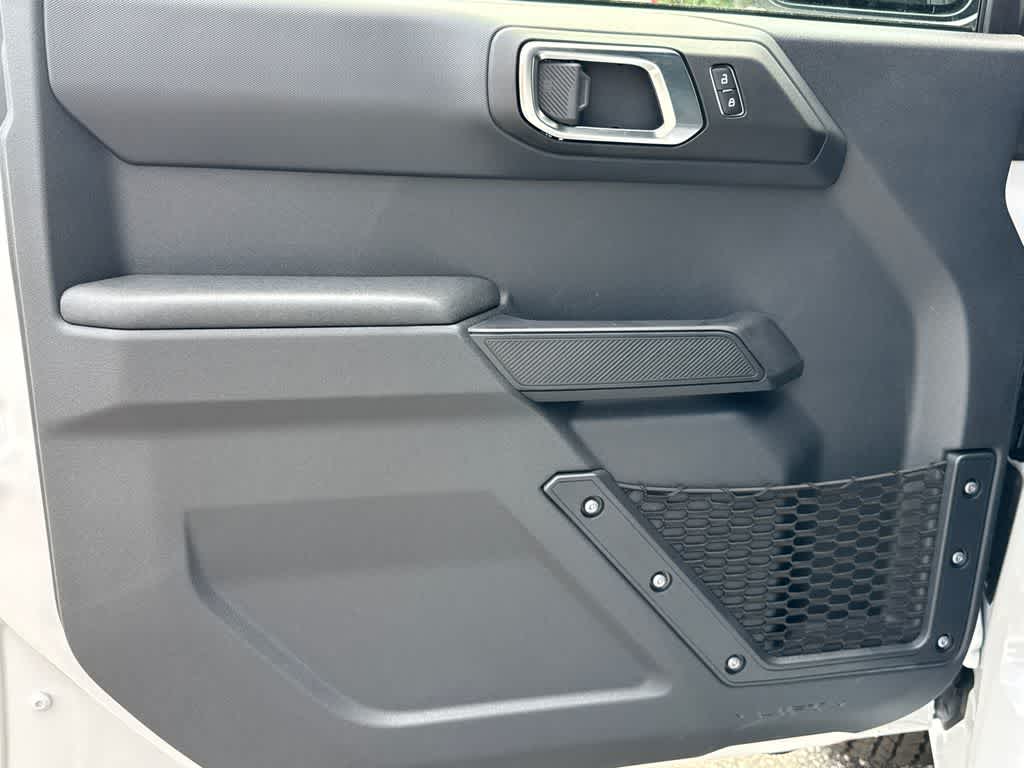 Thumbnail: 2025 Ford Bronco - 11