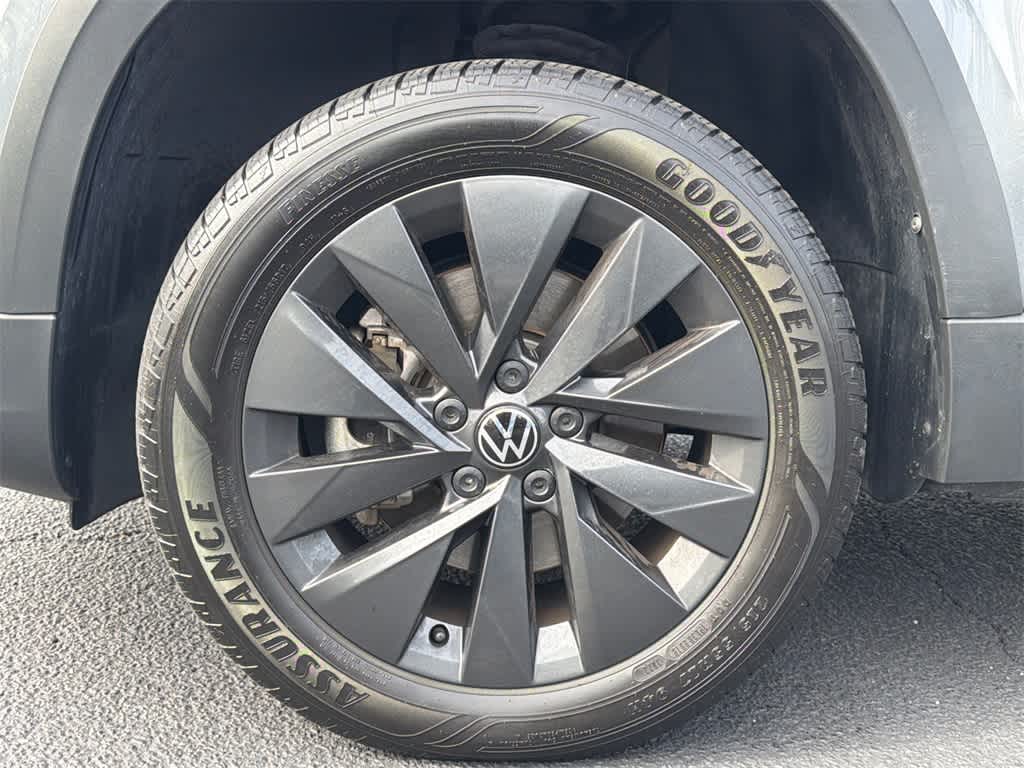 Thumbnail: 2024 Volkswagen Taos - 9