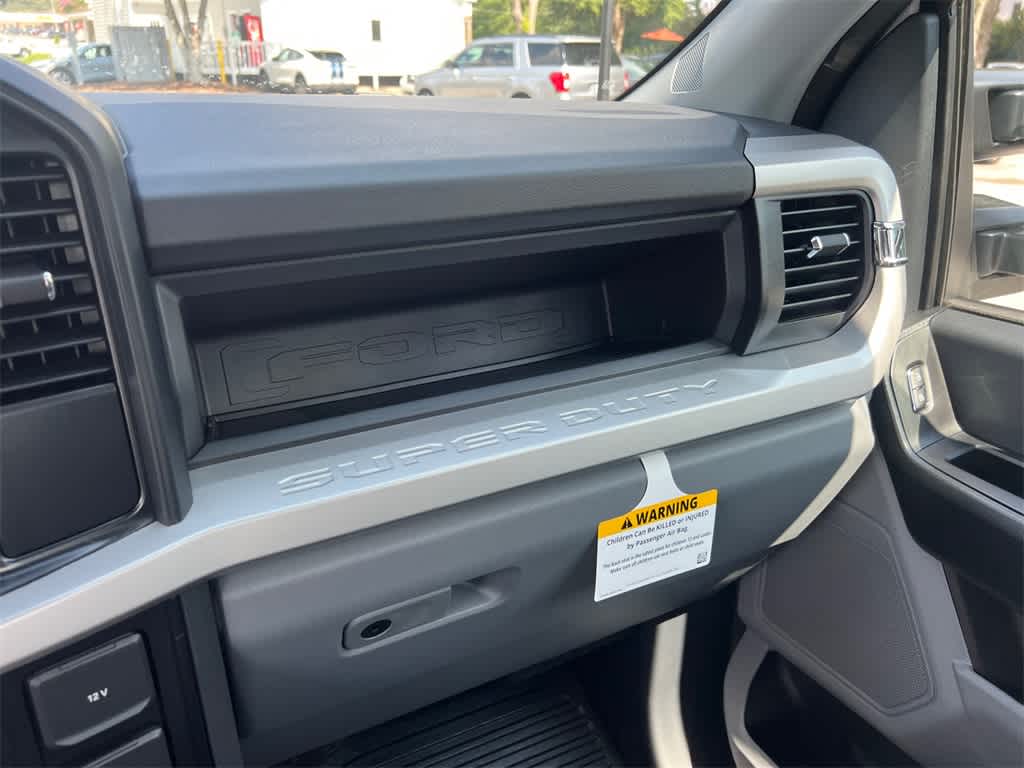 Thumbnail: 2025 Ford F-250 - 27