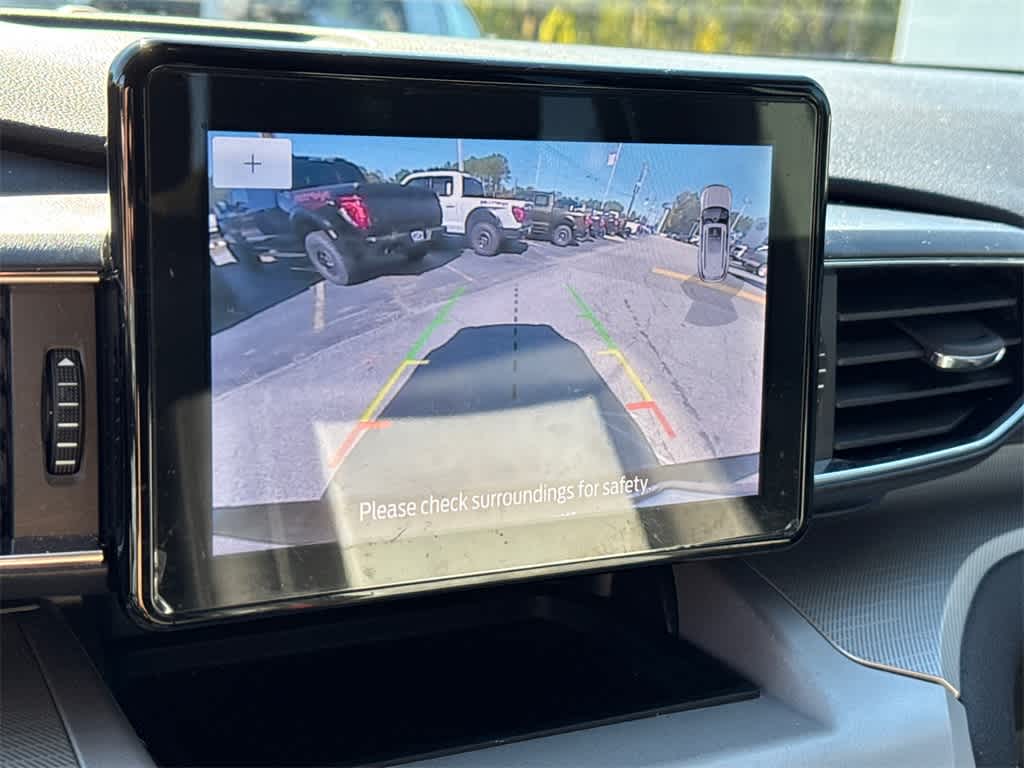 Thumbnail: 2023 Ford Explorer - 30