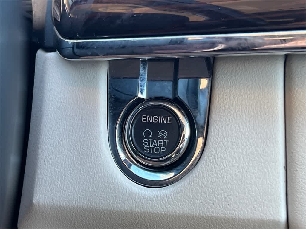 Thumbnail: 2010 Lincoln MKS - 28