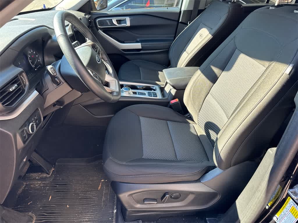 Thumbnail: 2023 Ford Explorer - 9