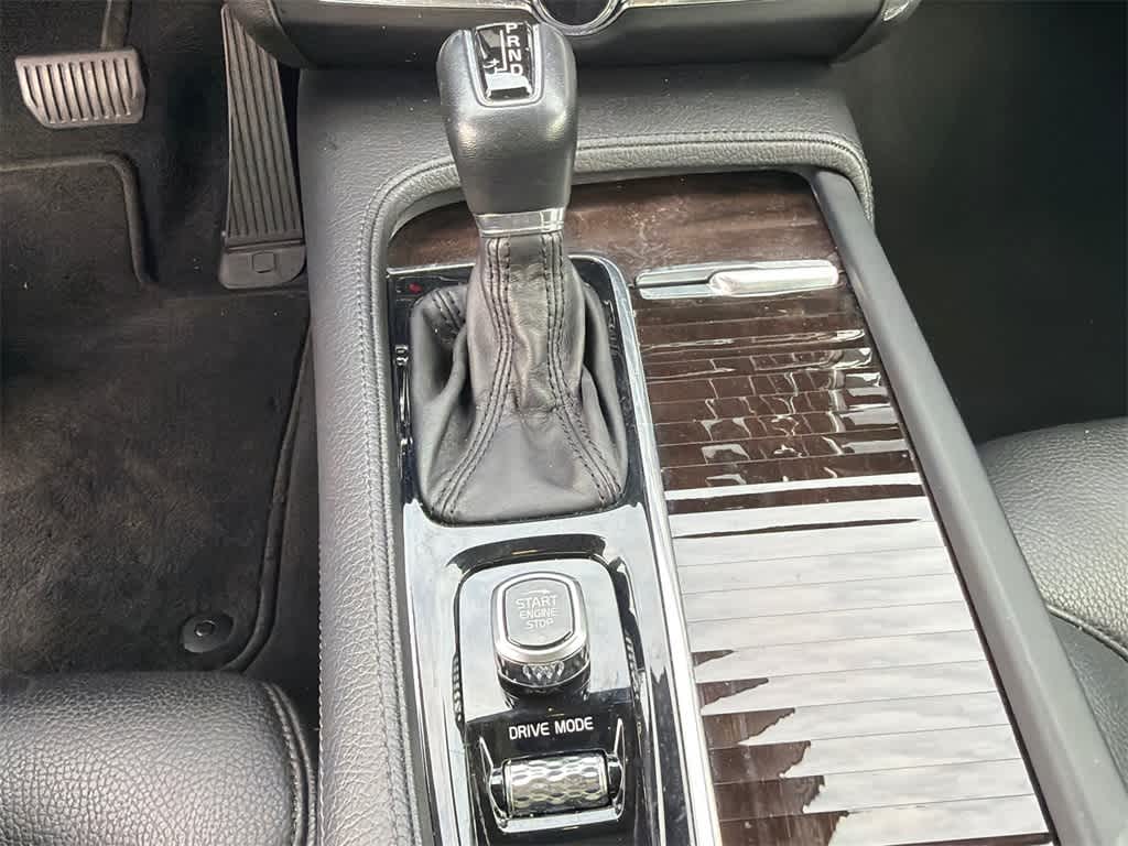 Thumbnail: 2018 Volvo S90 - 30