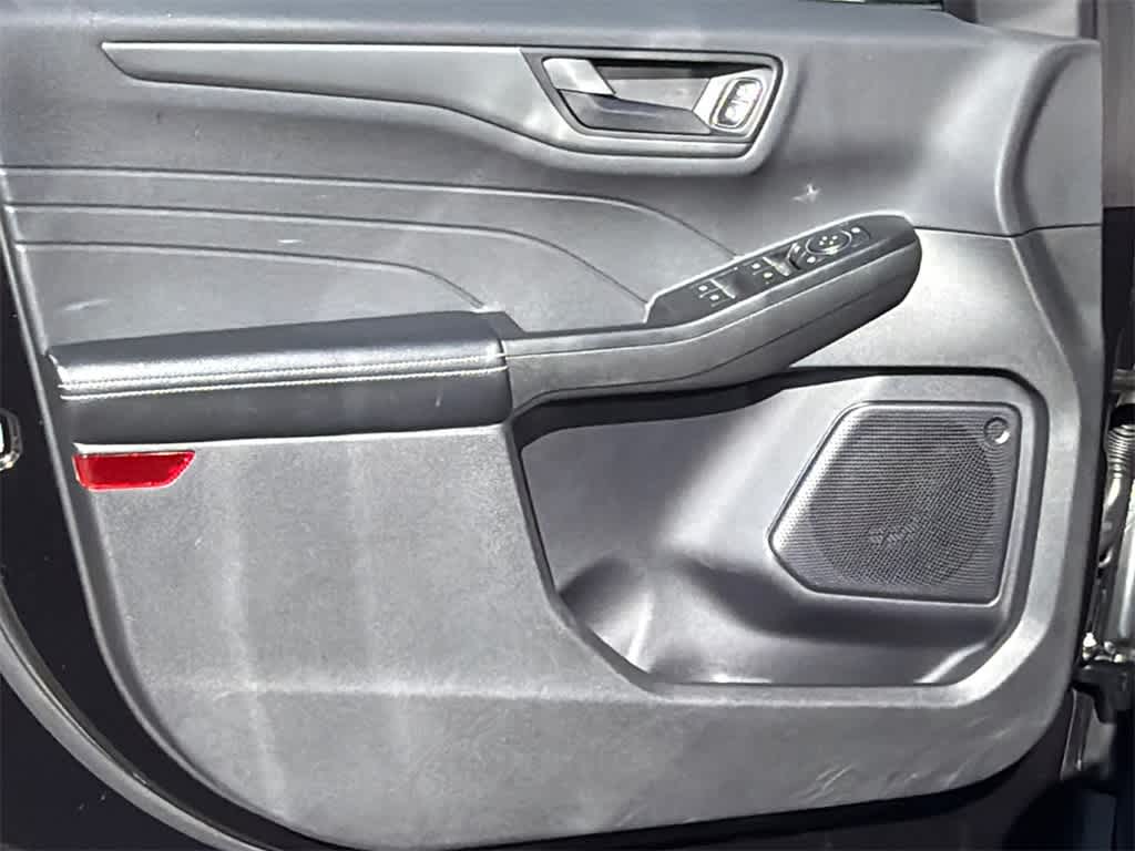 Thumbnail: 2023 Ford Escape - 11