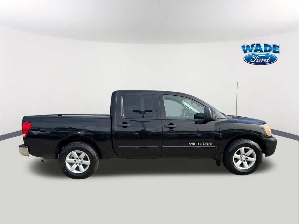 Thumbnail: 2012 Nissan Titan - 4
