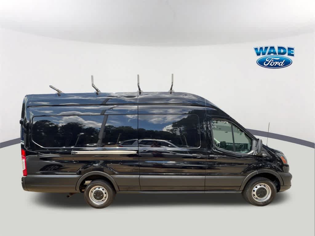 Thumbnail: 2022 Ford Transit Series - 4