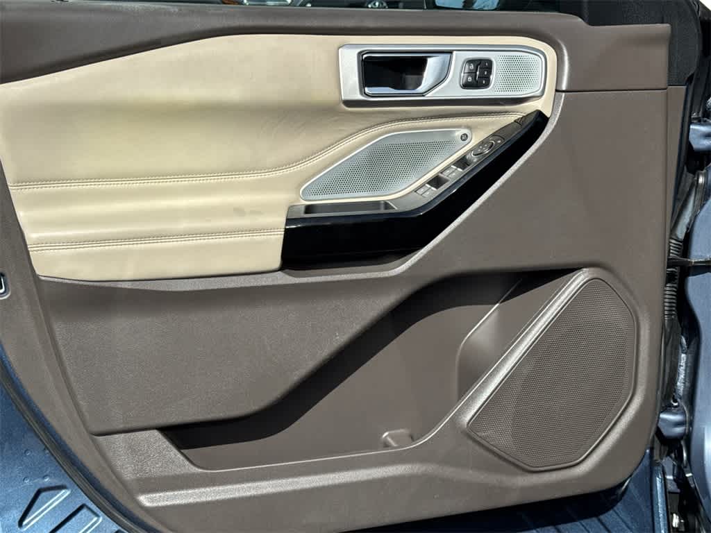 Thumbnail: 2021 Ford Explorer - 11