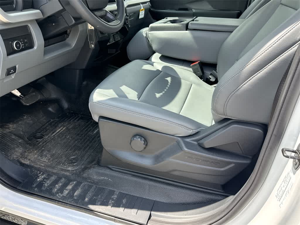 Thumbnail: 2023 Ford F-350 - 10