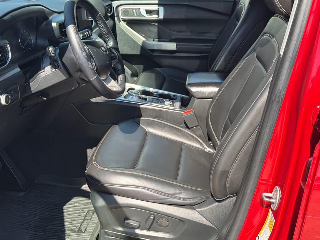 Thumbnail: 2022 Ford Explorer - 10