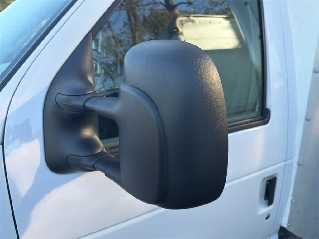 Thumbnail: 2023 Ford Econoline - 4