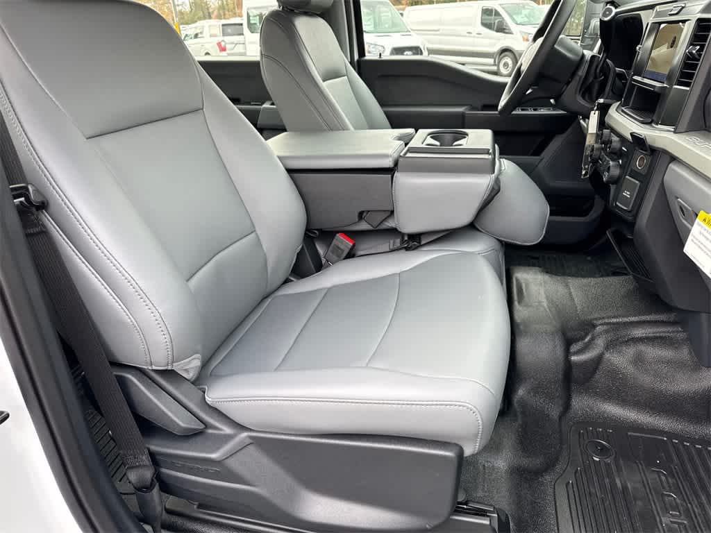 Thumbnail: 2025 Ford F-250 - 12