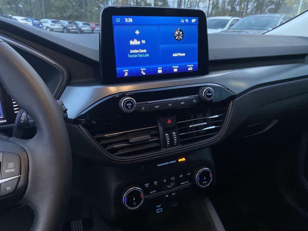 Thumbnail: 2023 Ford Escape - 15