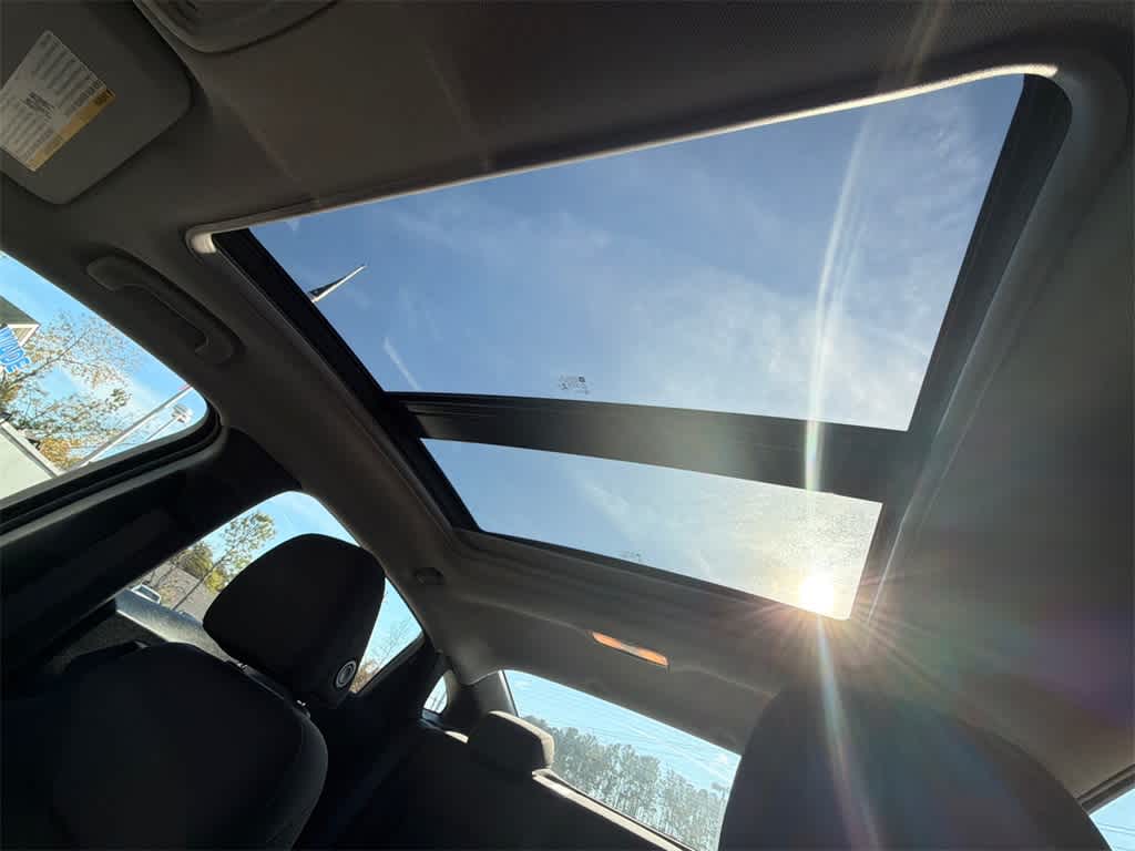 Thumbnail: 2023 Chevrolet Malibu - 33