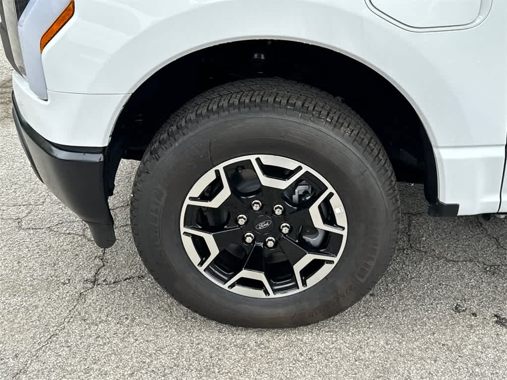 Thumbnail: 2023 Ford F-150 - 9