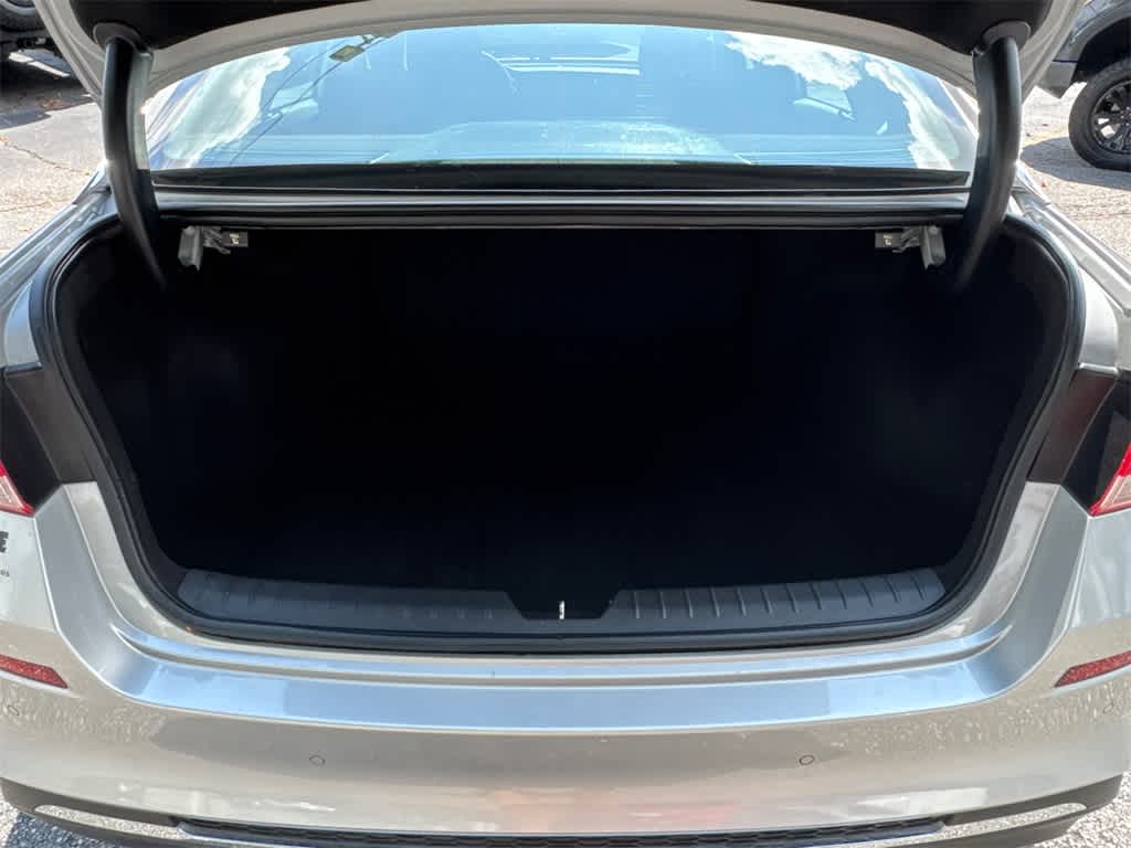 Thumbnail: 2020 Kia Optima - 15