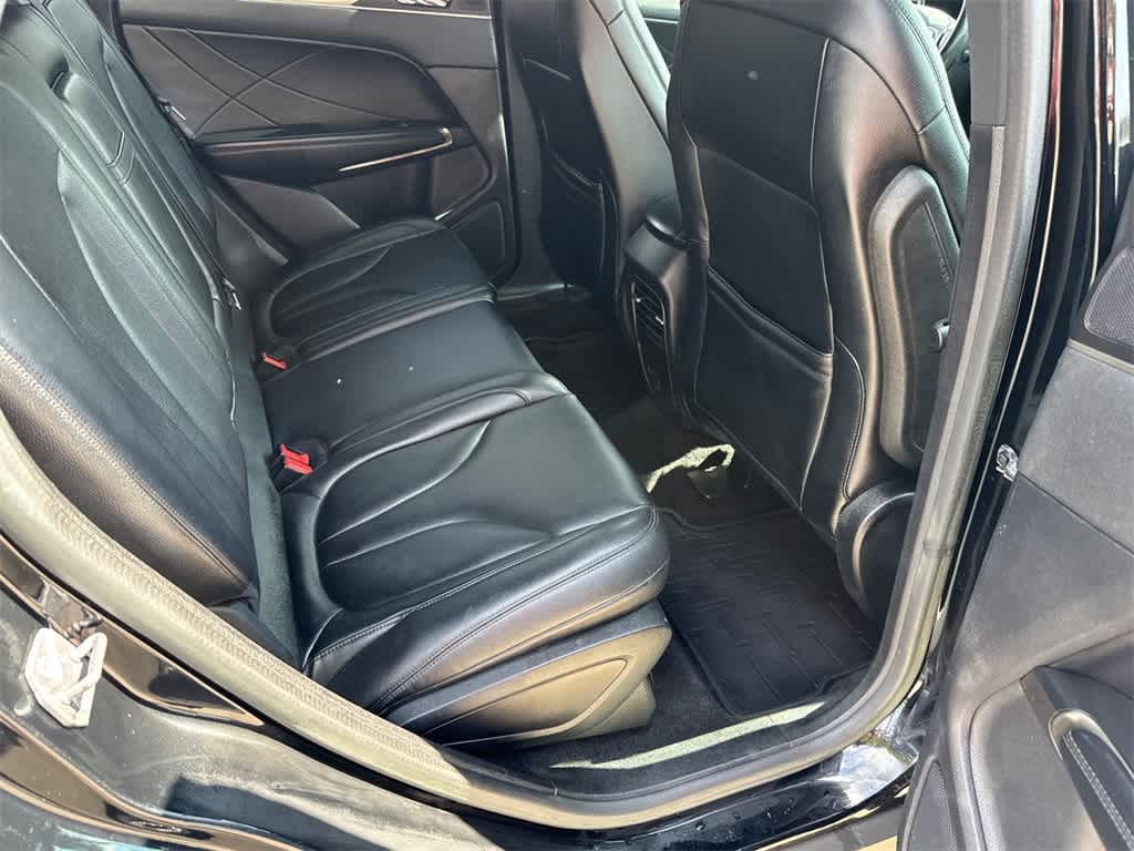 Thumbnail: 2016 Lincoln MKC - 14