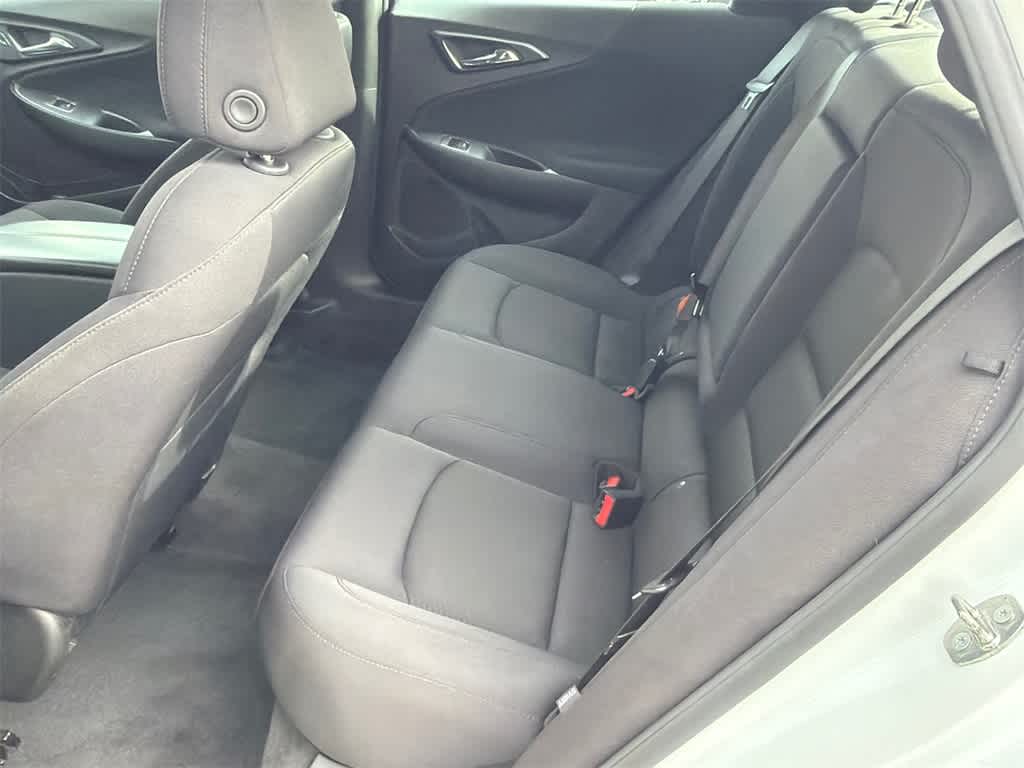 Thumbnail: 2023 Chevrolet Malibu - 17