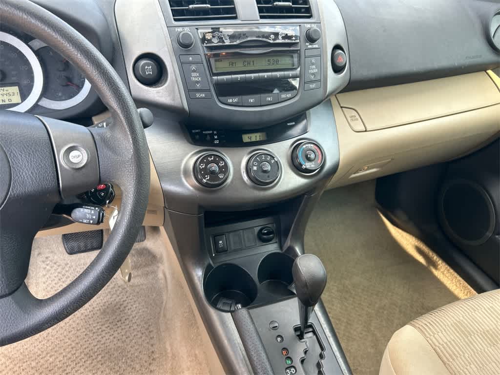Thumbnail: 2010 Toyota RAV4 - 24