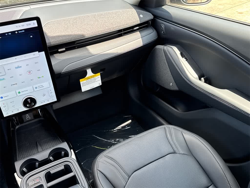 Thumbnail: 2025 Ford Mustang Mach-E - 22