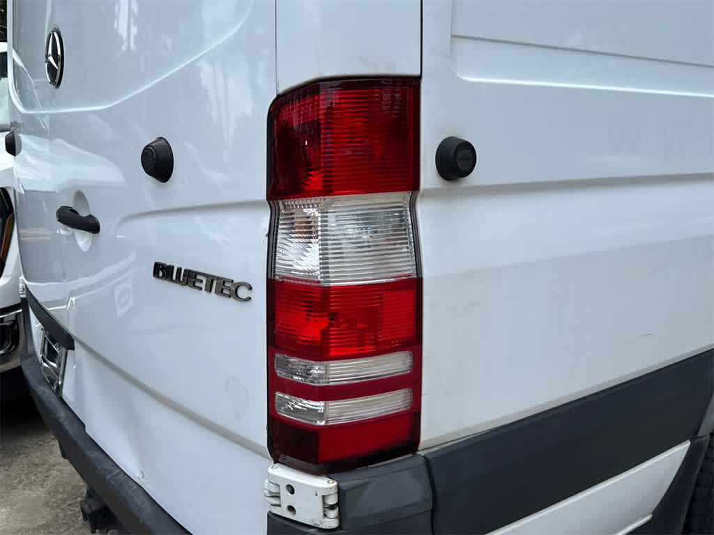 Thumbnail: 2015 Mercedes-Benz Sprinter - 12