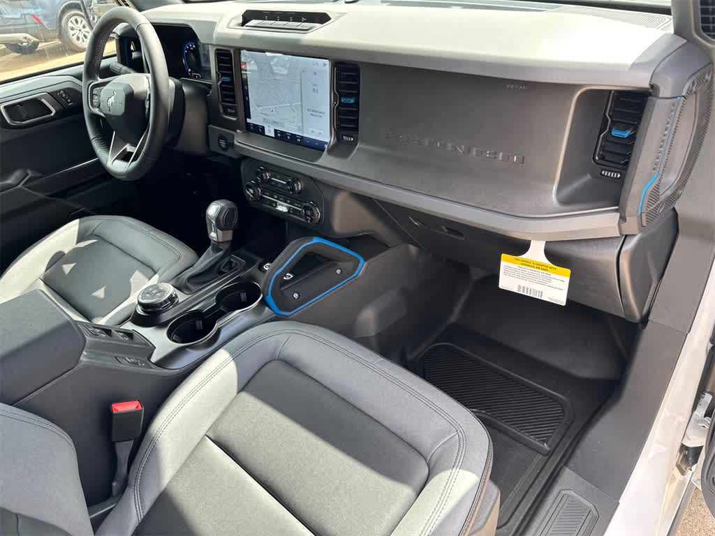 2024 Ford Bronco Black Diamond 13