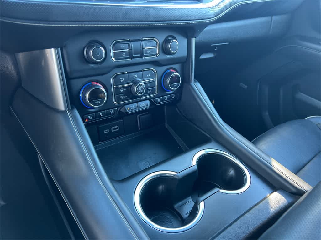 Thumbnail: 2023 Chevrolet Suburban - 31