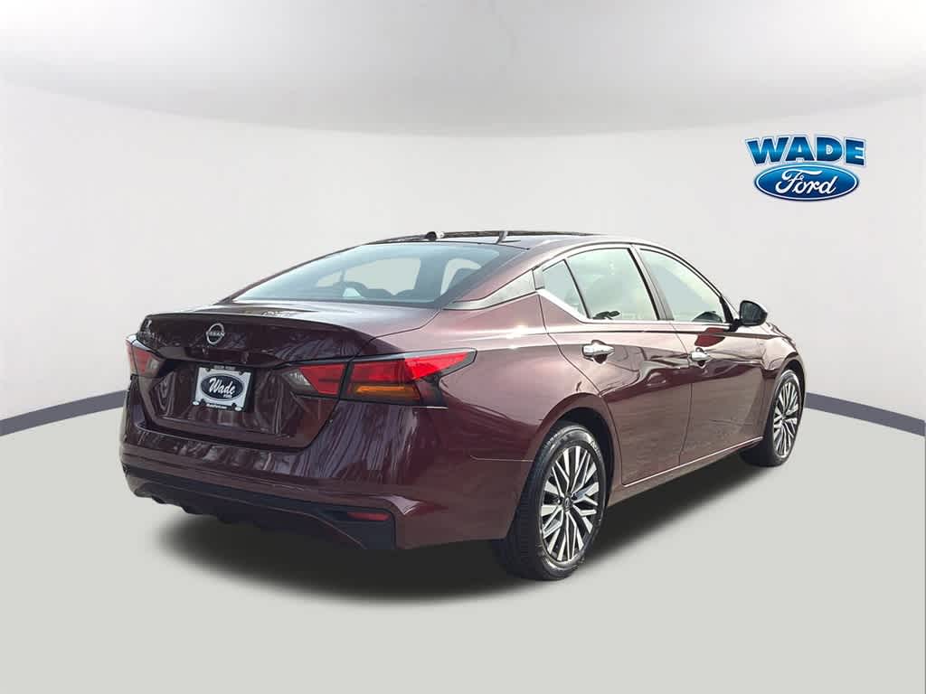 Thumbnail: 2025 Nissan Altima - 5