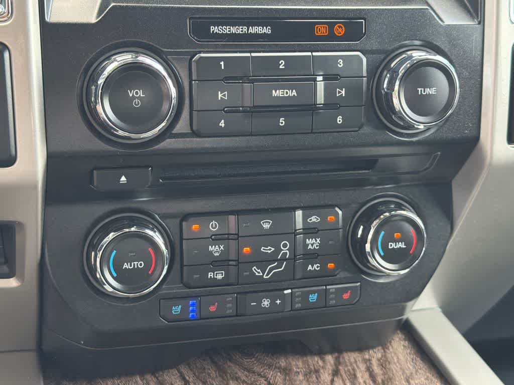 Thumbnail: 2018 Ford Econoline - 28