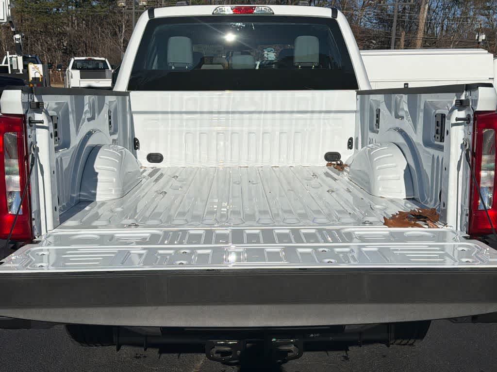 Thumbnail: 2025 Ford F-350 - 16