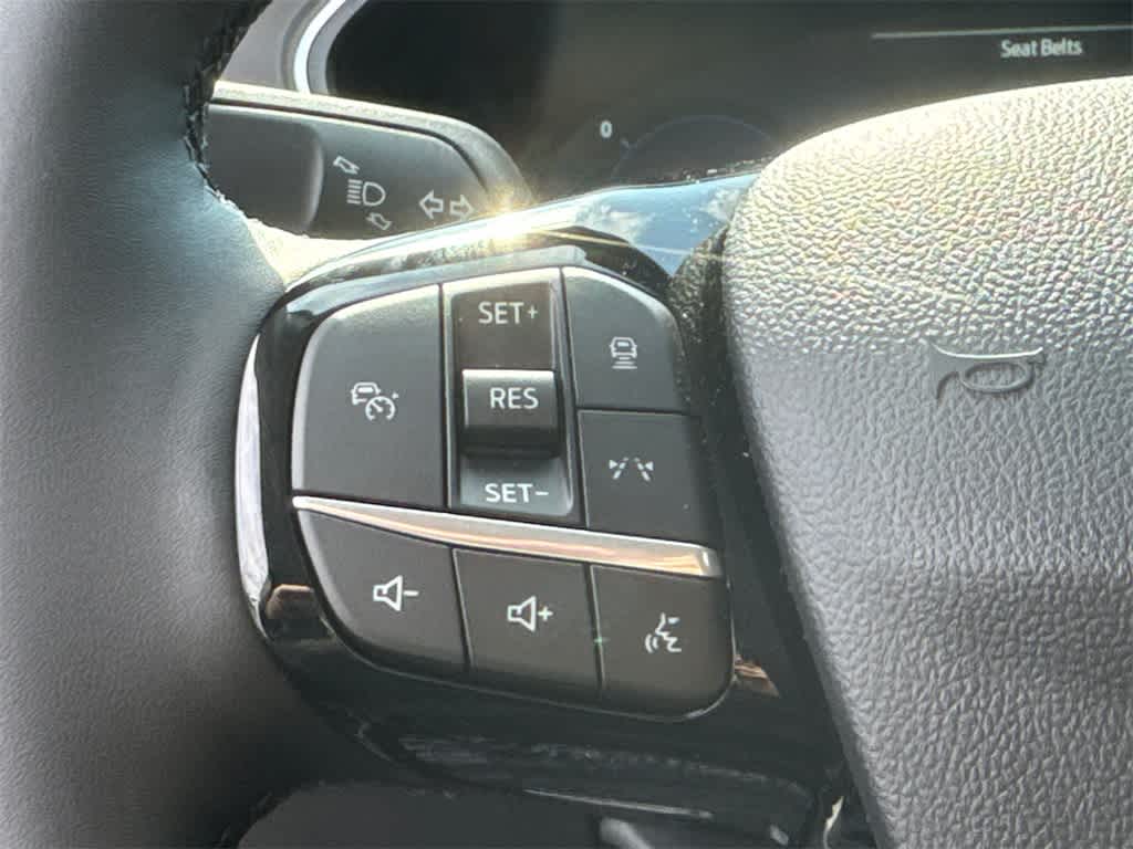 Thumbnail: 2025 Ford Escape - 22