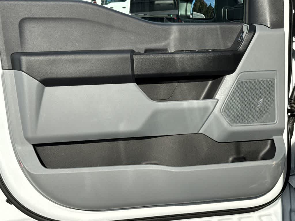 Thumbnail: 2025 Ford F-350 - 11