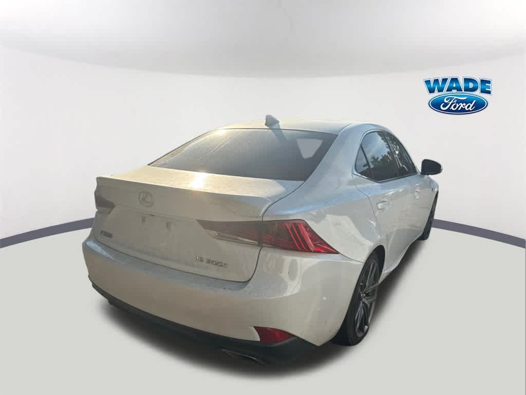 Thumbnail: 2017 Lexus IS - 5