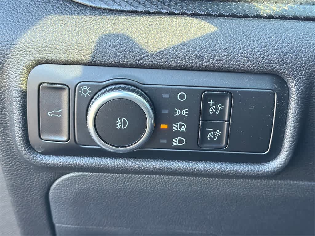 Thumbnail: 2023 Ford Explorer - 35