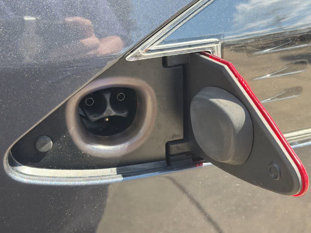 Thumbnail: 2021 Tesla Model S - 18