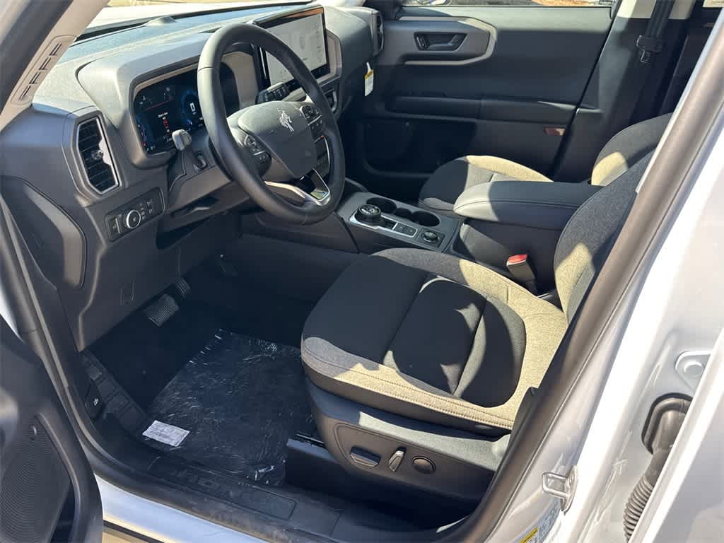 Thumbnail: 2025 Ford Bronco Sport - 10