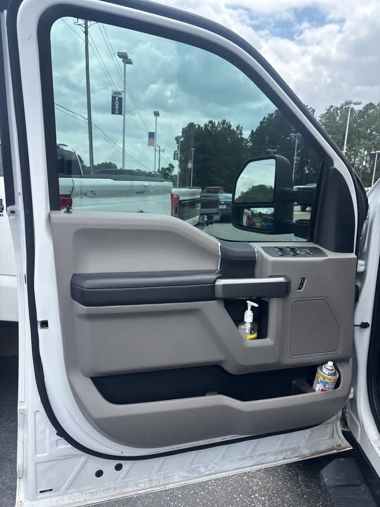 Thumbnail: 2021 Ford Econoline - 7