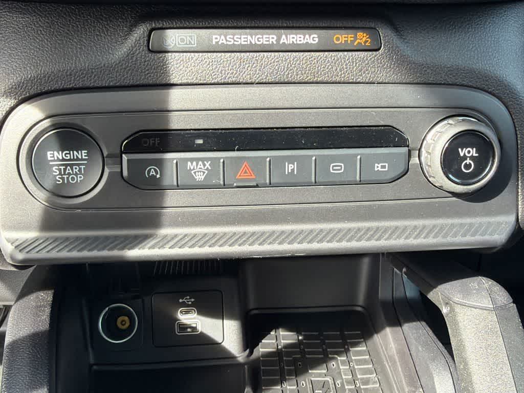 Thumbnail: 2025 Ford Bronco Sport - 28