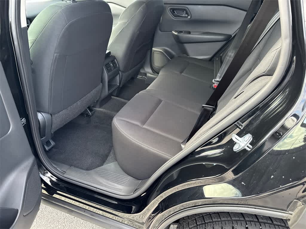 Thumbnail: 2024 Nissan Rogue - 16