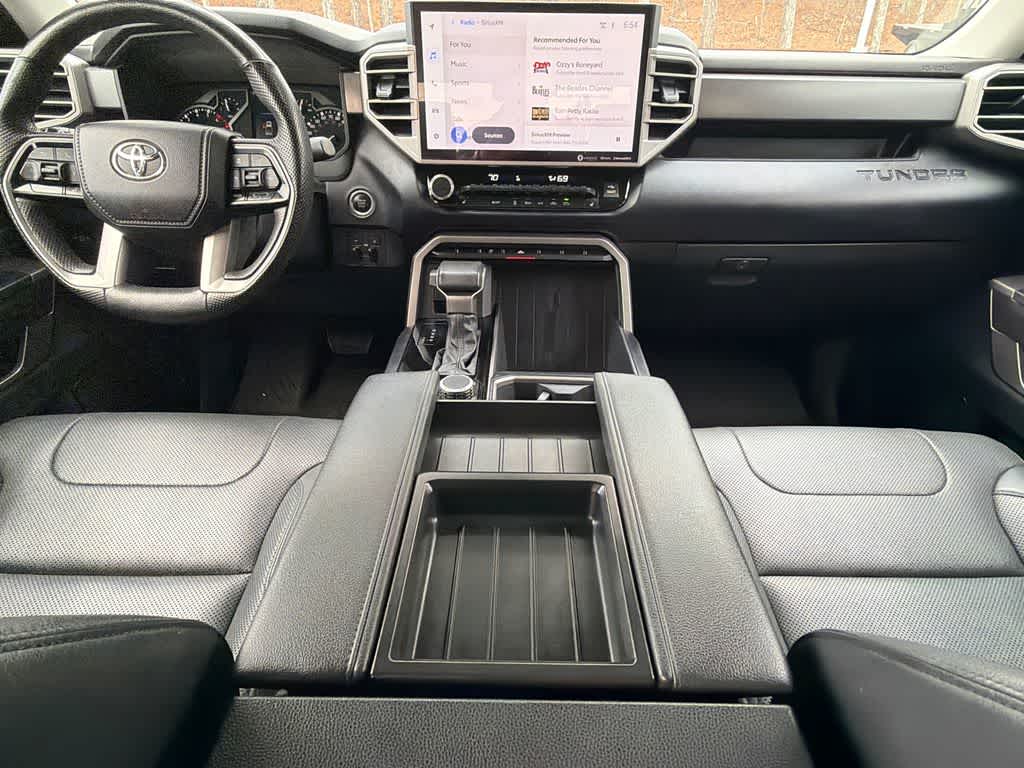 Thumbnail: 2022 Toyota Tundra - 18