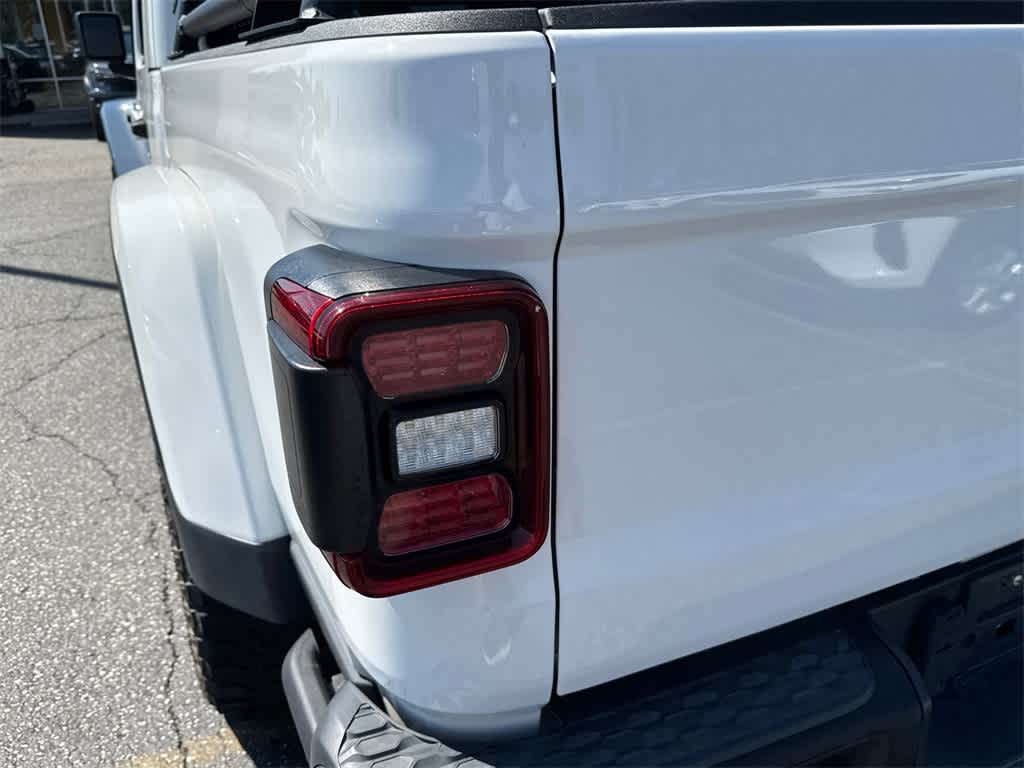 Thumbnail: 2020 Jeep Gladiator - 13