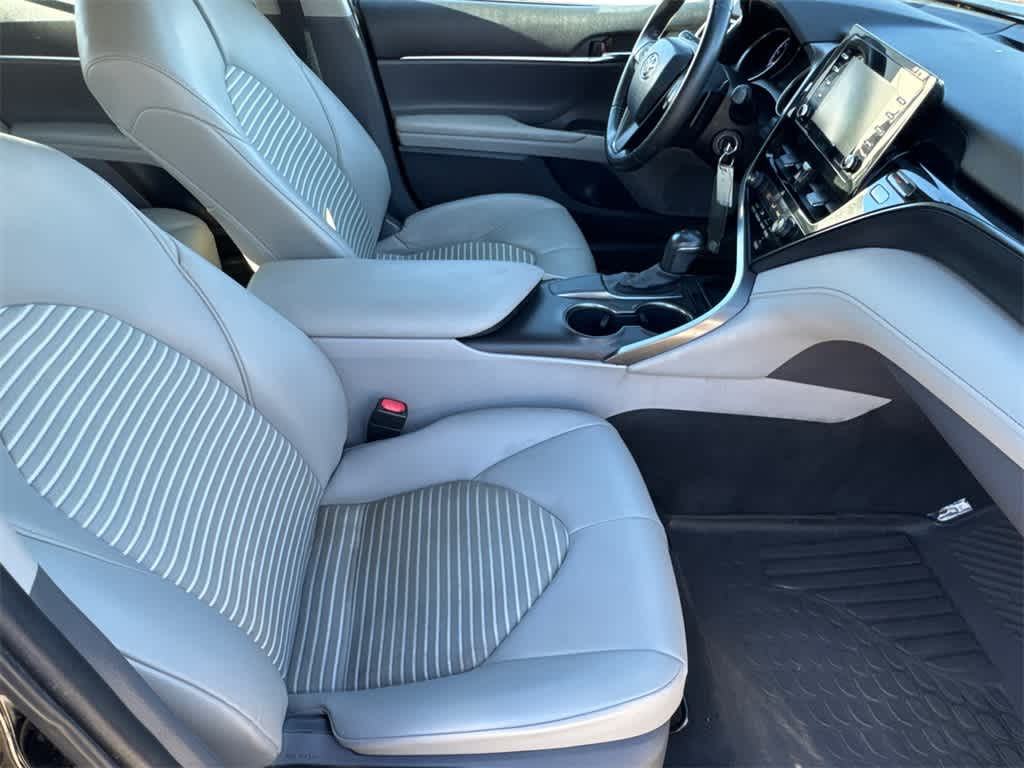 Thumbnail: 2021 Toyota Camry - 11