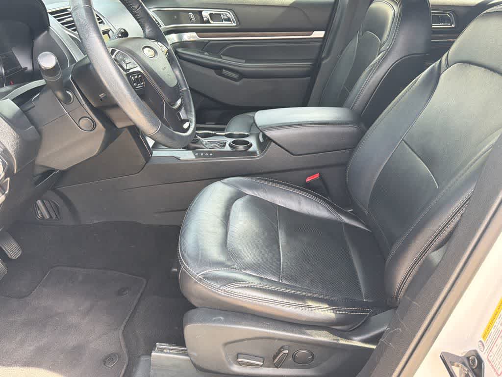 Thumbnail: 2019 Ford Explorer - 10