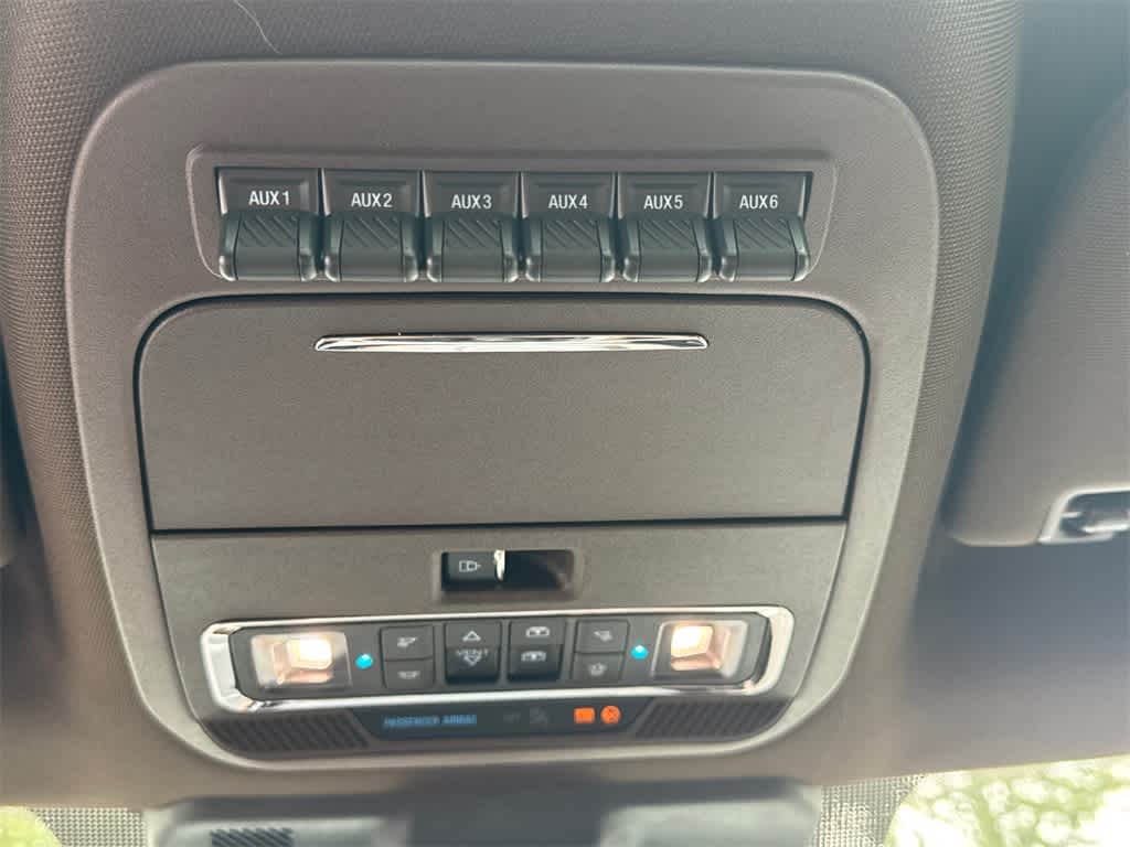 Thumbnail: 2025 Ford F-250 - 33