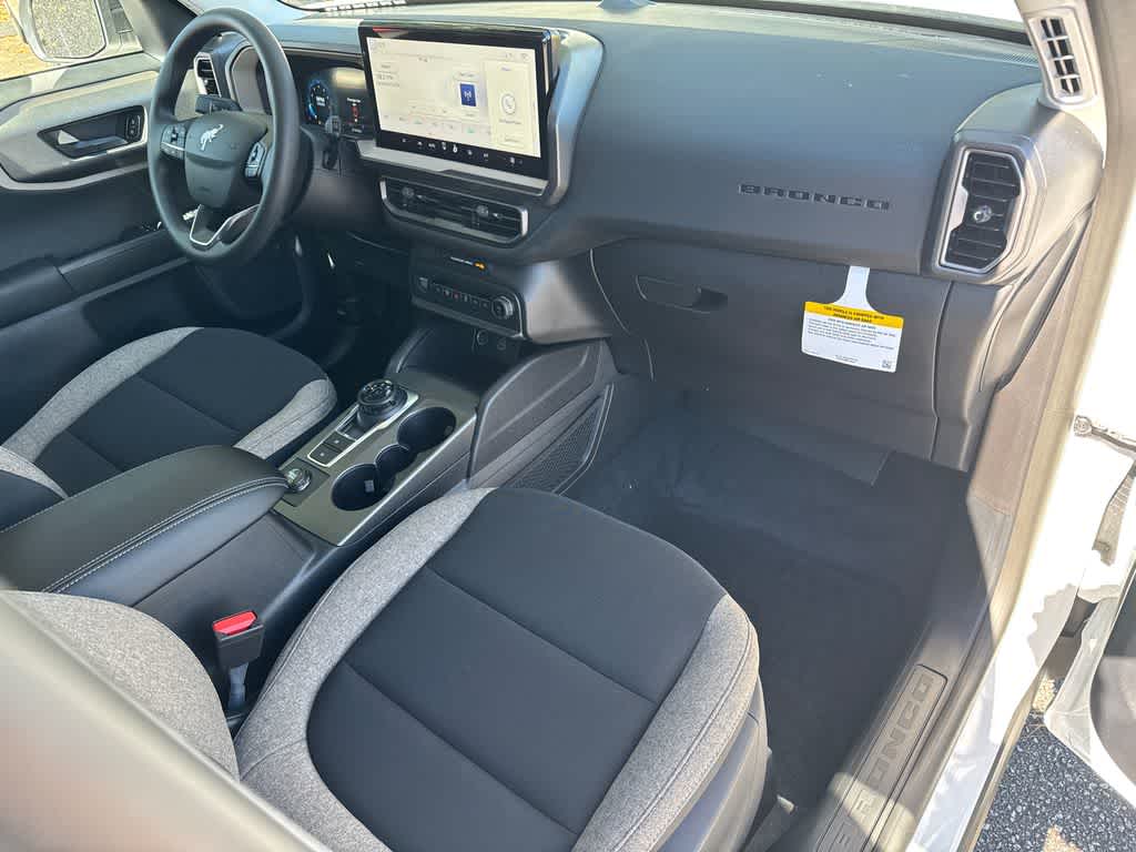 Thumbnail: 2025 Ford Bronco Sport - 13