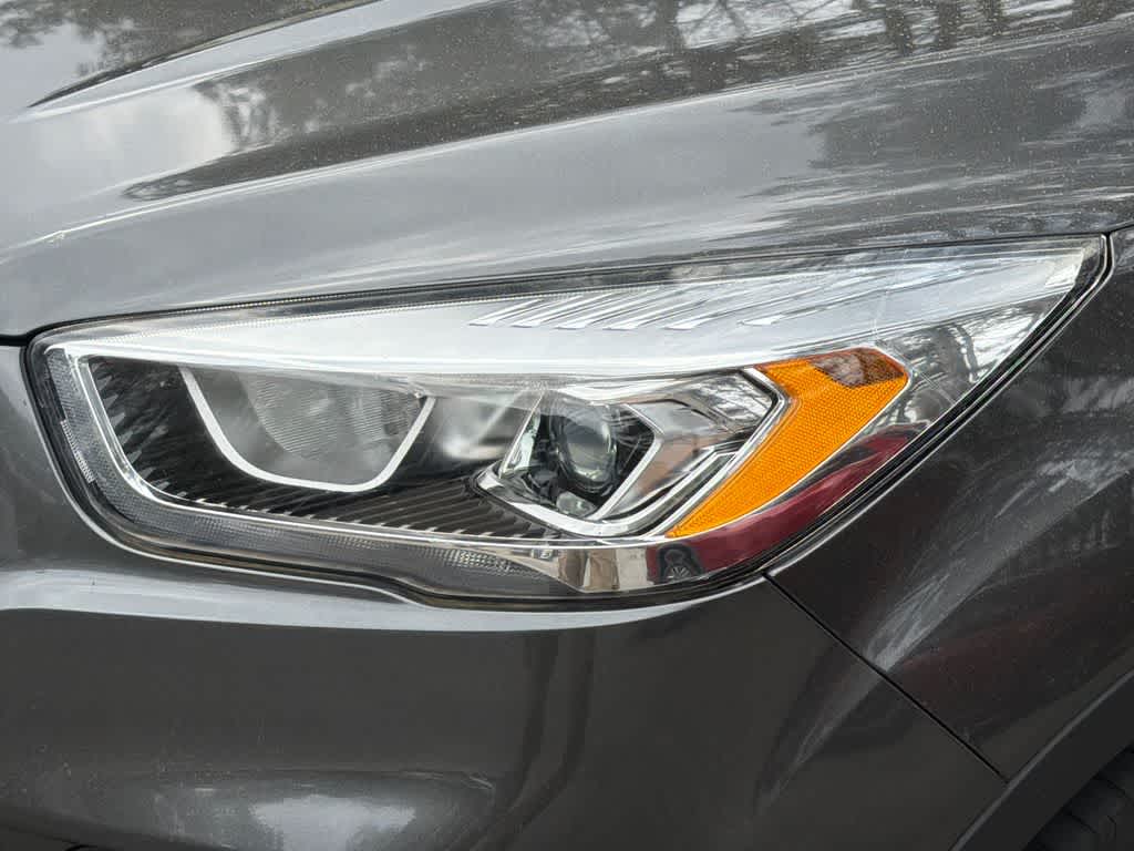 Thumbnail: 2017 Ford Escape - 9