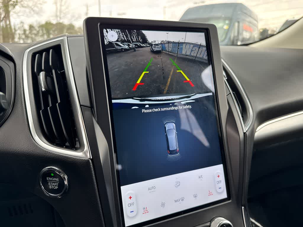 Thumbnail: 2024 Ford Edge - 22