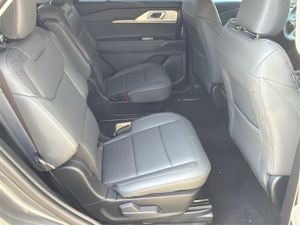 Thumbnail: 2026 Ford Explorer - 14