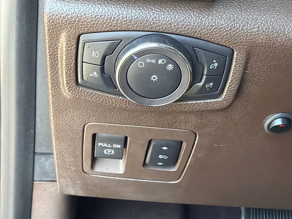 Thumbnail: 2018 Ford F-150 - 31