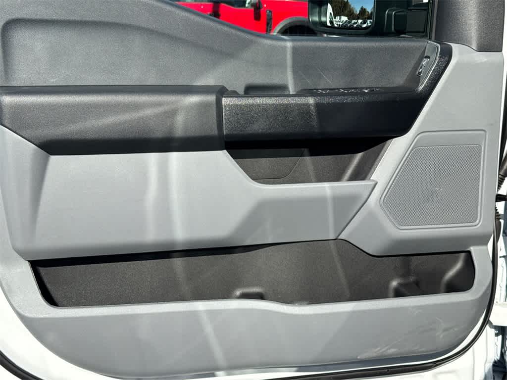 Thumbnail: 2025 Ford F-250 - 11